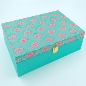 Beautiful Wooden Storage/Packing Box for Jewellery/Gifts/Showcase