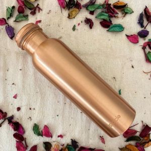 Premium copper water bottle with gift box (950 ml)